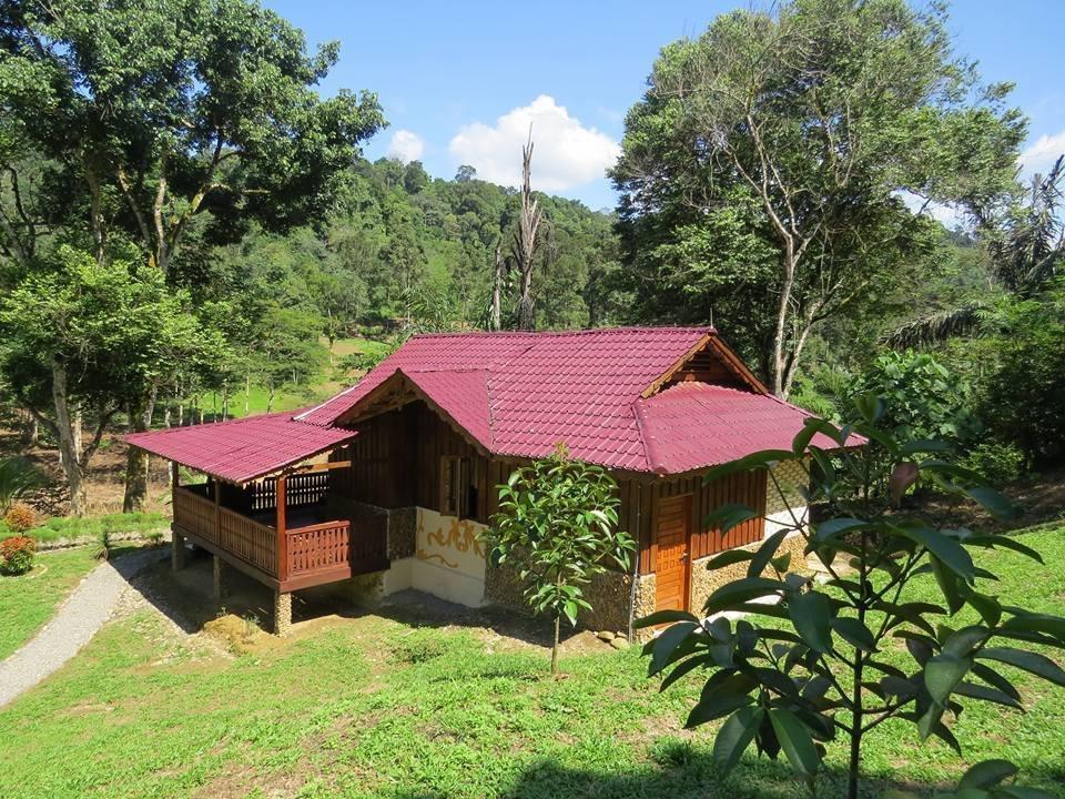 Batu Kapal Jungle Houses Hotell Berastagi Eksteriør bilde